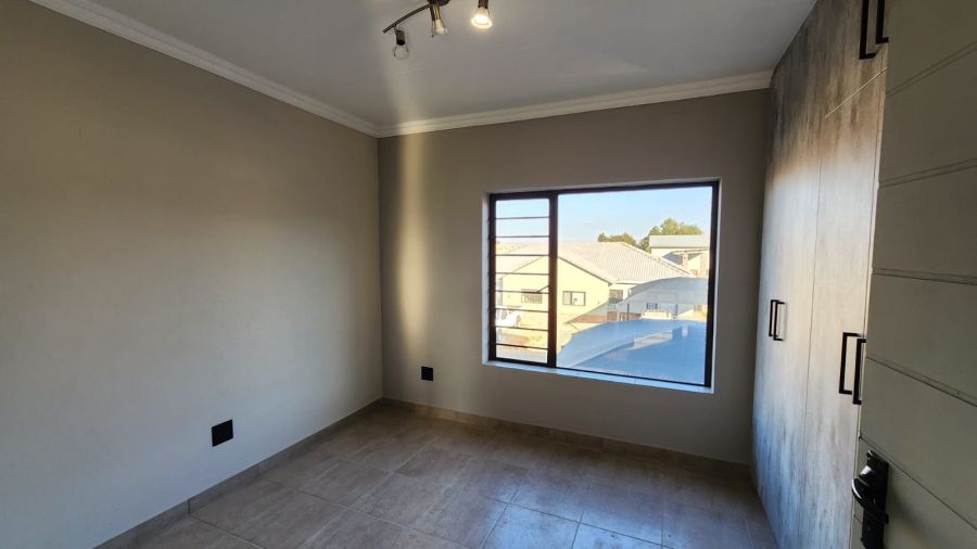 3 Bedroom Property for Sale in Waterval East North West